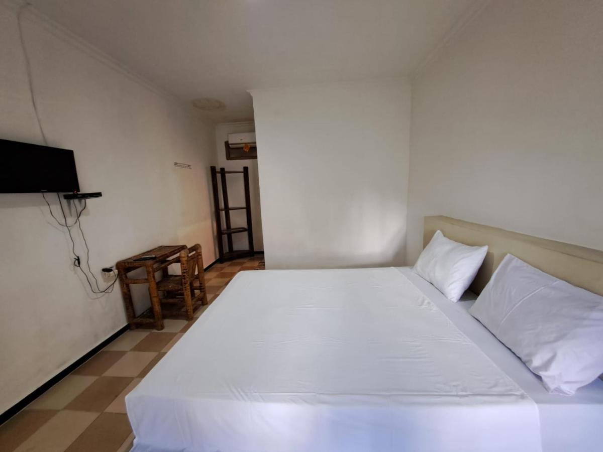Surfers Beachfront Lombok Kuta  Exterior foto