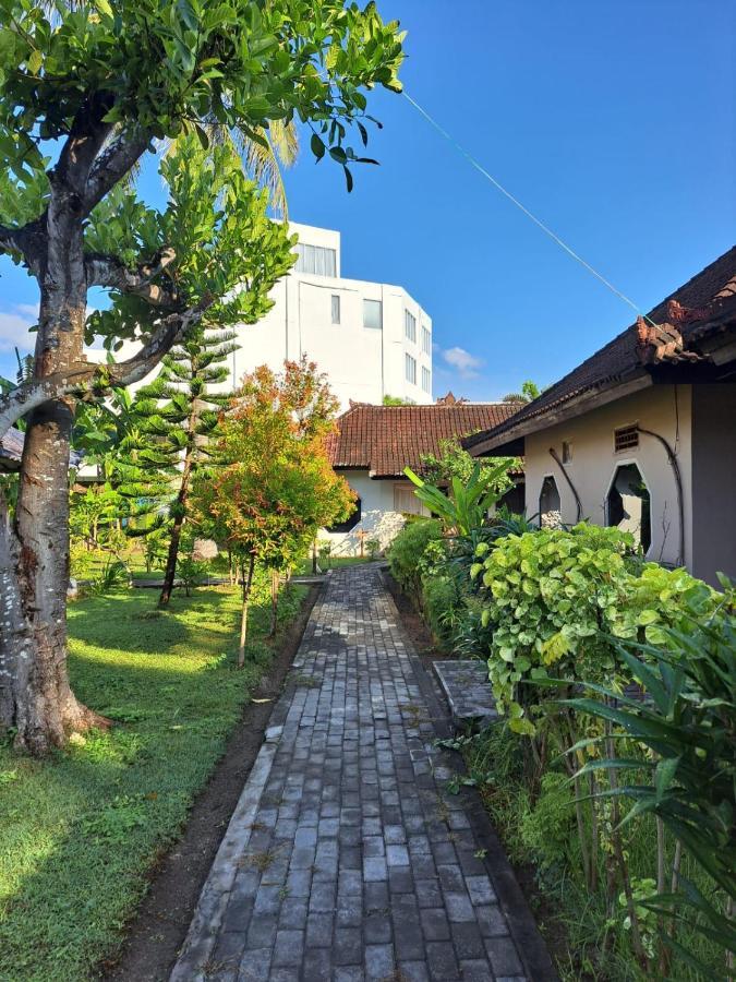 Surfers Beachfront Lombok Kuta  Exterior foto