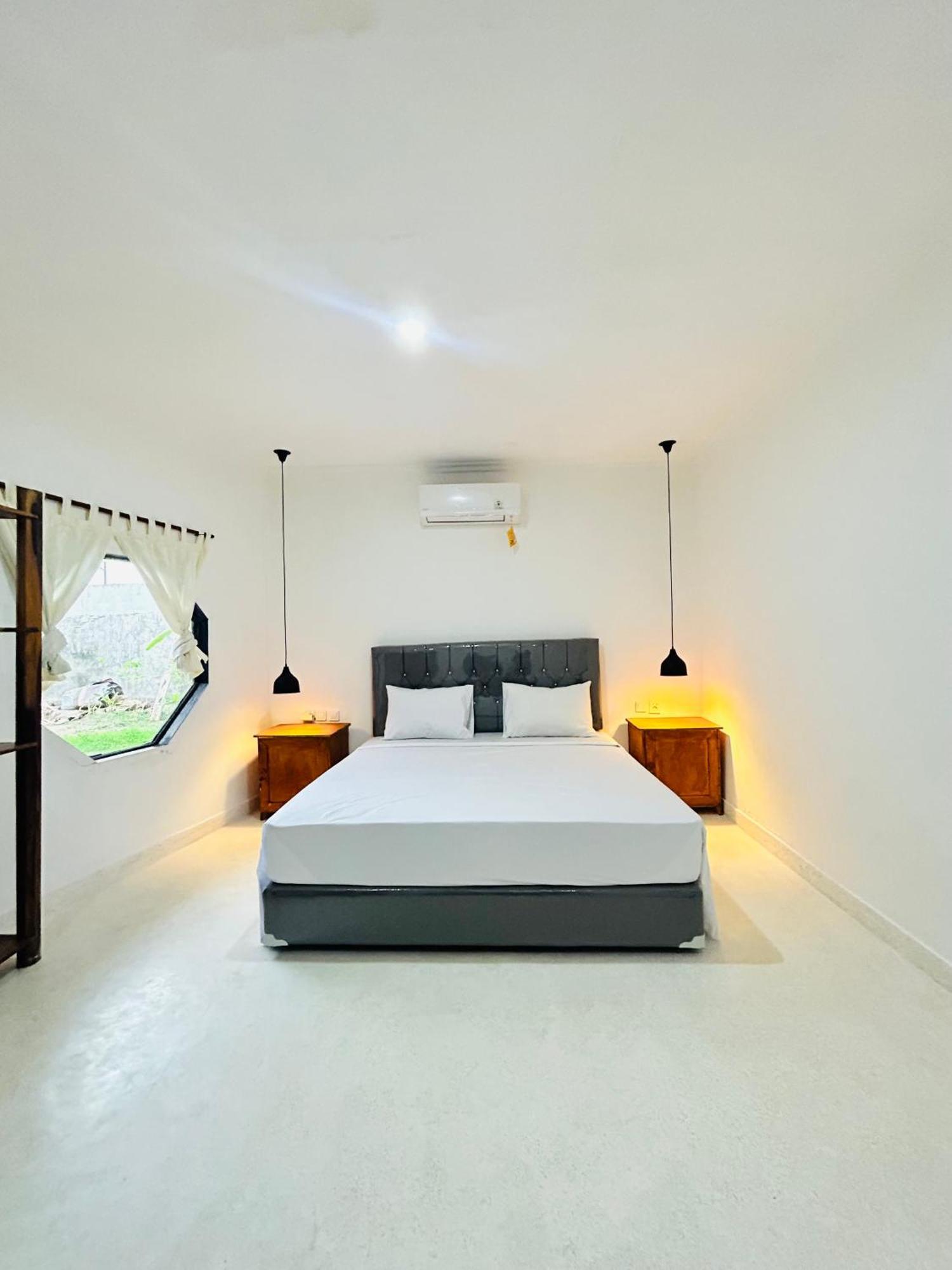 Surfers Beachfront Lombok Kuta  Exterior foto